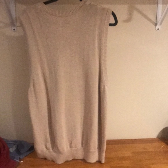 Vest - Picture 2 of 2